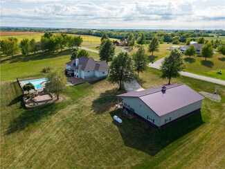 11565 NE Woodridge Ln, Cameron, MO 64429