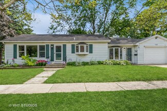 720 E Harrison Ave, Wheaton, IL 60187