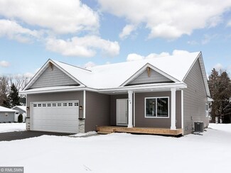 750 Ford Rd, Newport, MN 55055