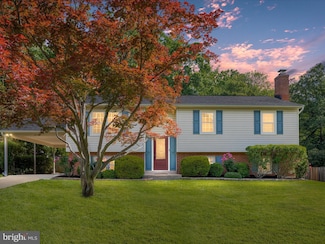 4315 Still Meadow Rd, Fairfax, VA 22032