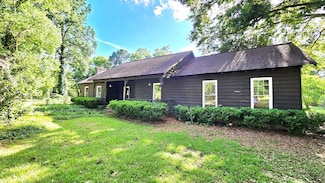 1867 Old 179 N, Whigham, GA 39897
