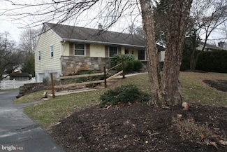 4035 Westaway Dr, Lafayette Hill, PA 19444