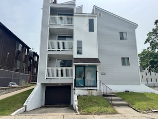 70 Weber Ave Unit 1B, Bridgeport, CT 06610