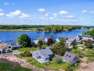 77 Riverfront E, Newbury, MA 01951