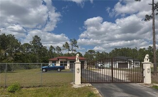 3805 45th Ave NE, Naples, FL 34120