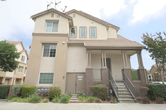 1067 Green St, Union City, CA 94587