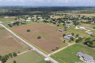 200 Brisco Rd, Marion, TX 78124