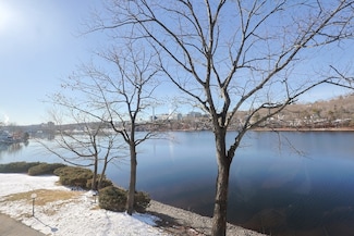 15 Eaglehead Terrace Unit 5, Shrewsbury, MA 01545