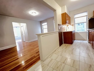 43-38 42nd St Unit 1F, Long Island City, NY 11104