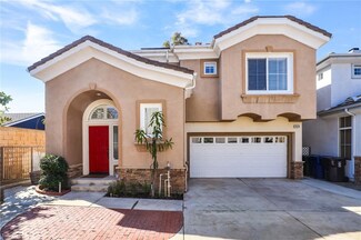 7814 Orchid Dr, Huntington Beach, CA 92648