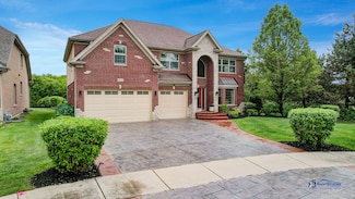 1535 S Douglas Ave, Arlington Heights, IL 60005