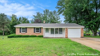 5183 Logan Ct, Holland, MI 49423
