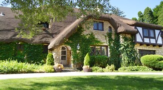 1316 W Downer Place, Aurora, IL 60506
