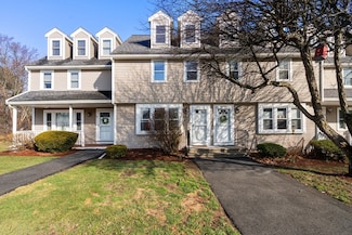 17 Merrimack Meadows Ln, Tewksbury, MA 01876