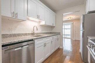 5 Blackstone Dr Unit U12, Nashua, NH 03063