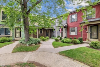 55 Duck Hawk Ct Unit 62, Hackettstown, NJ 07840