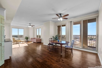 1 Towers Park Ln Unit 912, San Antonio, TX 78209