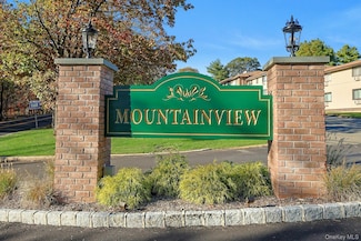 153 Sierra Vista Ln Unit 153, Valley Cottage, NY 10989