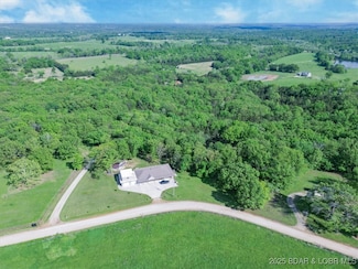 98 Storage Rd, Eldon, MO 65026
