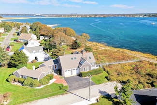 210 Clipper Rd, Buzzards Bay, MA 02532