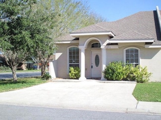 501 S Skyview Dr, Pharr, TX 78577