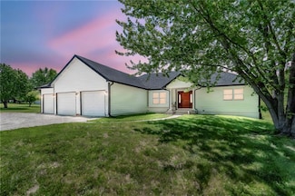 21341 163rd St, Basehor, KS 66007