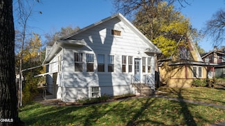 1014 N 5th St, Bismarck, ND 58501