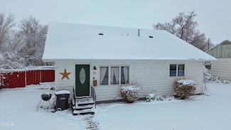 711 13th Ave W, Williston, ND 58801