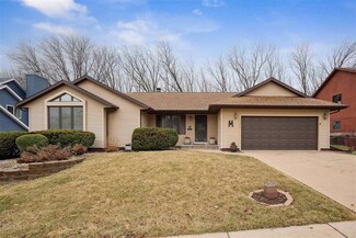 1206 26th St NW, Cedar Rapids, IA 52405