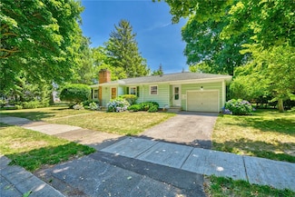 2941 Lake Ave, Rochester, NY 14612