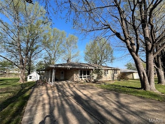 503 N Louise Ave, Saint James, MO 65559