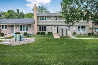 182 Windsor Ct, New Brighton, MN 55112