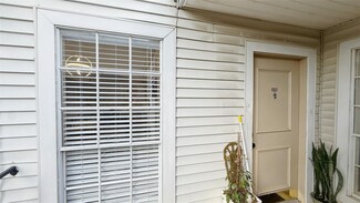 9809 Richmond Ave Unit 13, Houston, TX 77042