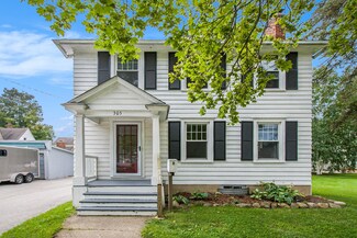 305 W King St, Owosso, MI 48867