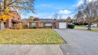 518 Parkway Ave, Bluefield, WV 24701