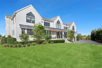 102 Dune Rd, Westhampton Beach, NY 11978