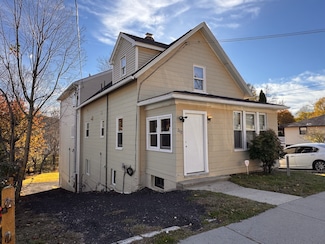 202 Woodtick Rd, Waterbury, CT 06705