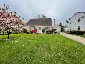 44 Meadow Ln, Levittown, NY 11756