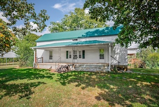 247 Wade Rd, Sparta, TN 38583