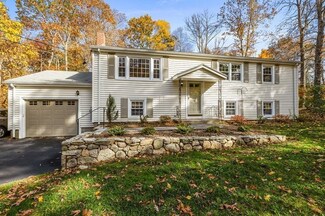 192 Woodland Dr, Hanover, MA 02339