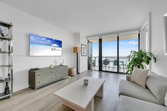 650 NE 32nd St Unit 2904, Miami, FL 33137