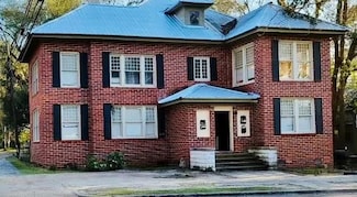 216 W Magnolia St, Fitzgerald, GA 31750