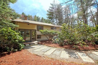 416 Taylor Rd, Stow, MA 01775