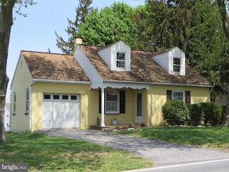 109 Chestnut St, Lititz, PA 17543