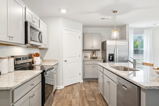 20 River Oak Dr, Staunton, VA 24401