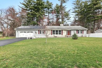 56 Tallyho Dr, Springfield, MA 01118