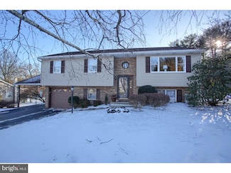 245 W 49th St, Reading, PA 19606