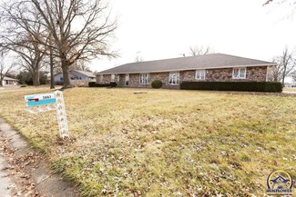 3807 SE Fair Meadows Place, Topeka, KS 66605