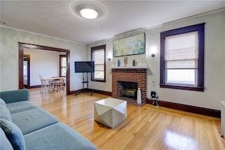 131 Washington Ave Unit 2, Providence, RI 02905