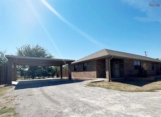 1201 N Pacific Ave Unit Duplex A, Iowa Park, TX 76367